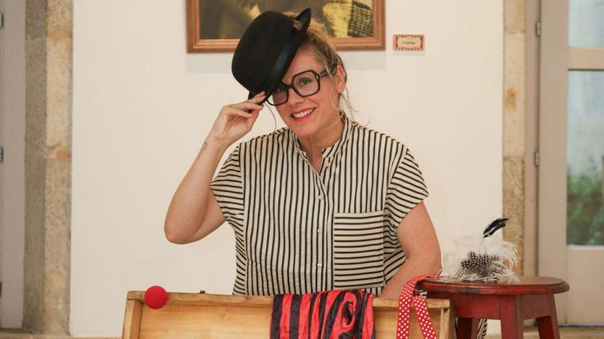Alex Ferro, este martes, en su exposición. | Germán Barreiros/R.A.