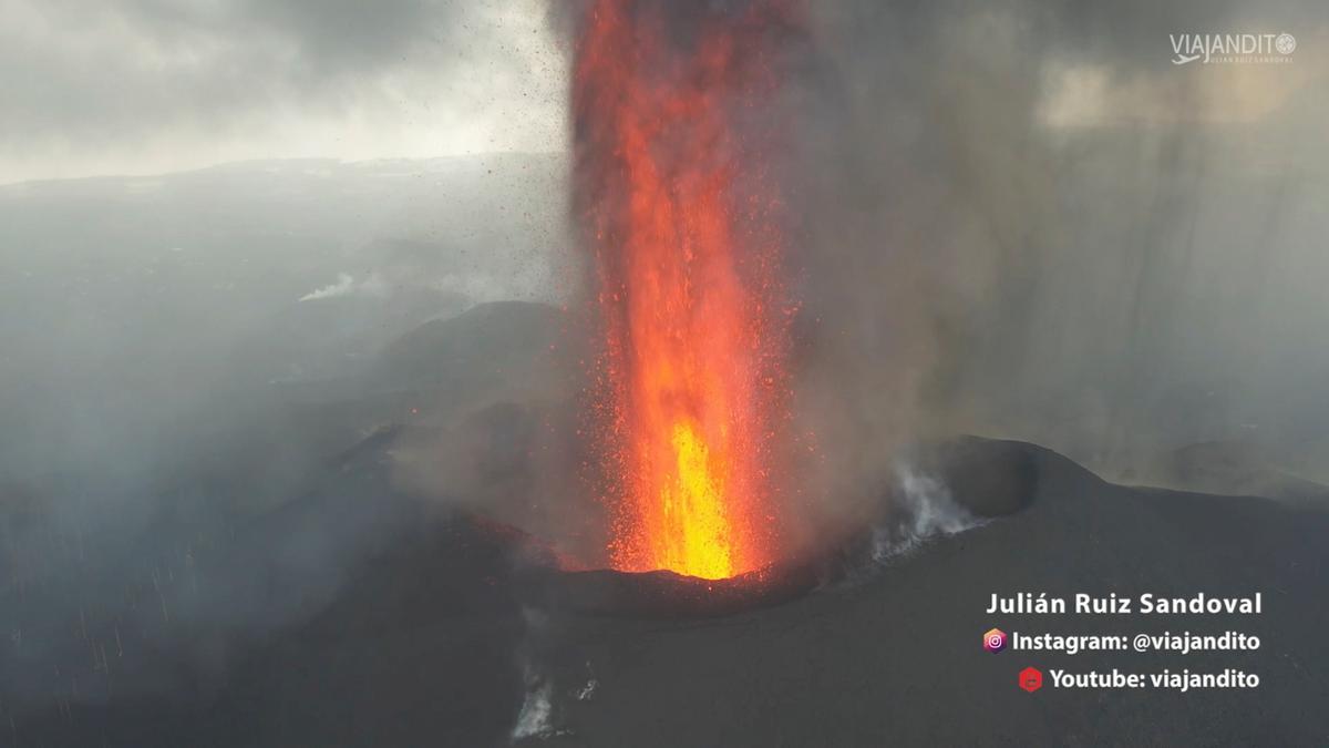 Volcano on Spain's La Palma continues to erupt