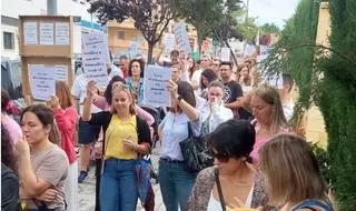 Las familias del CEIP Carmen de Burgos vuelven a manifestarse