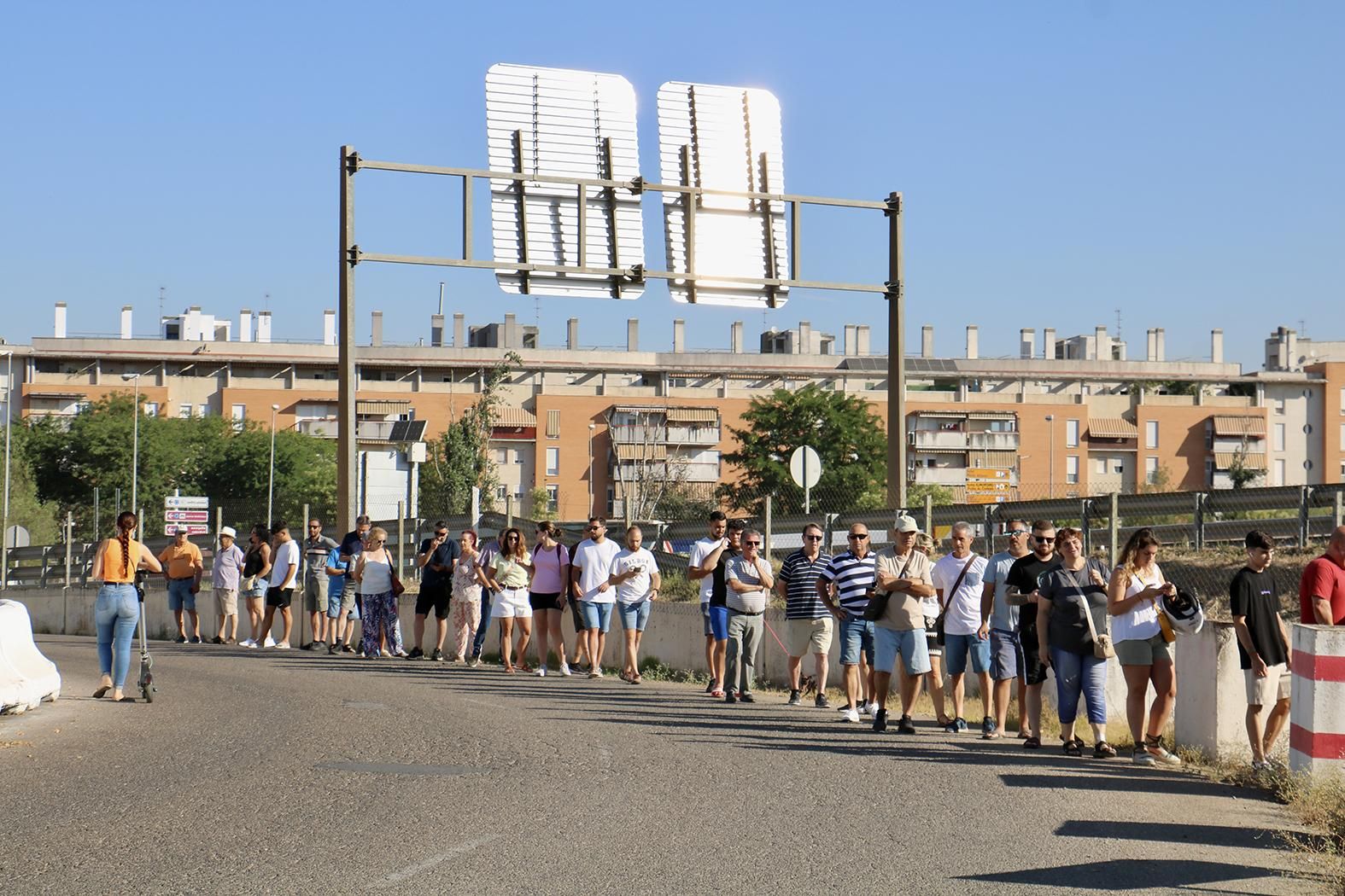 El inicio de la venta libre para el Córdoba CF-Real Betis en imágenes