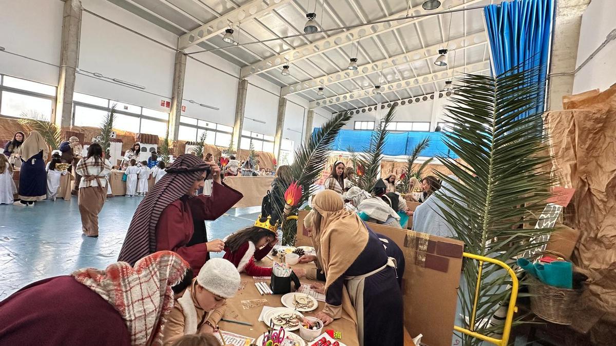 Portal viviente del colegio Ruta de la Plata.