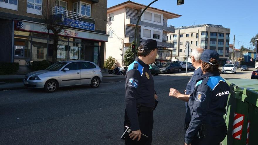 Agentes de la Policía Local de Mos. // Gabino Porto