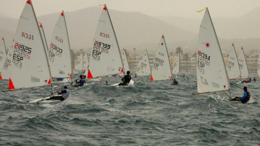 Un instante de la competición en aguas del Mar Menor.