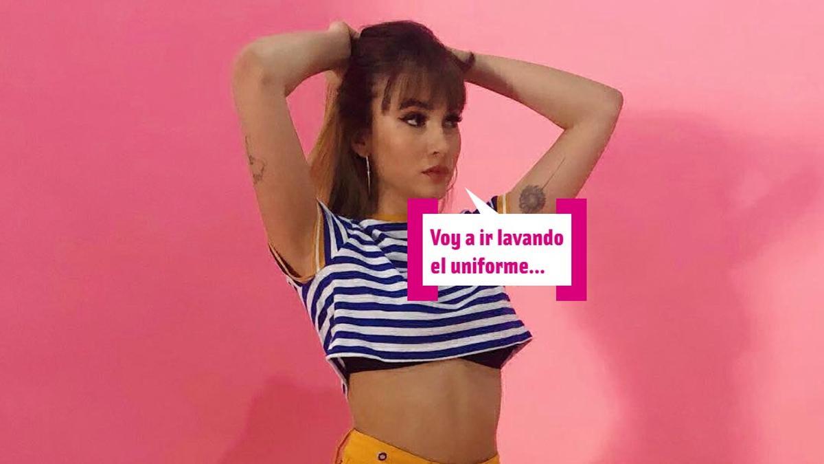 Aitana va a ir lavando el uniforme para salir en 'Élite'