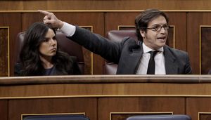 Los diputados Vox tensionan el debate de la amnistía e increpan al PSOE: ¡Traidores! ¡Corruptos! ¡Genocidio el vuestro!