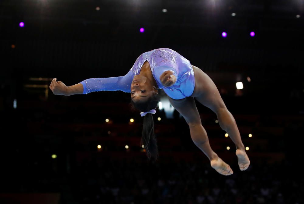 Simone Biles supera el récord de medallas de Vitali Scherbo en los Mundialesli  Scherbo en los Mundiales