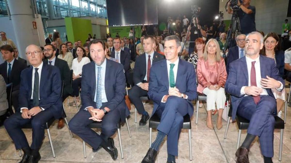 El Gobierno destina 54,6 millones para mejorar los aeropuertos de Ceuta y Melilla hasta 2031