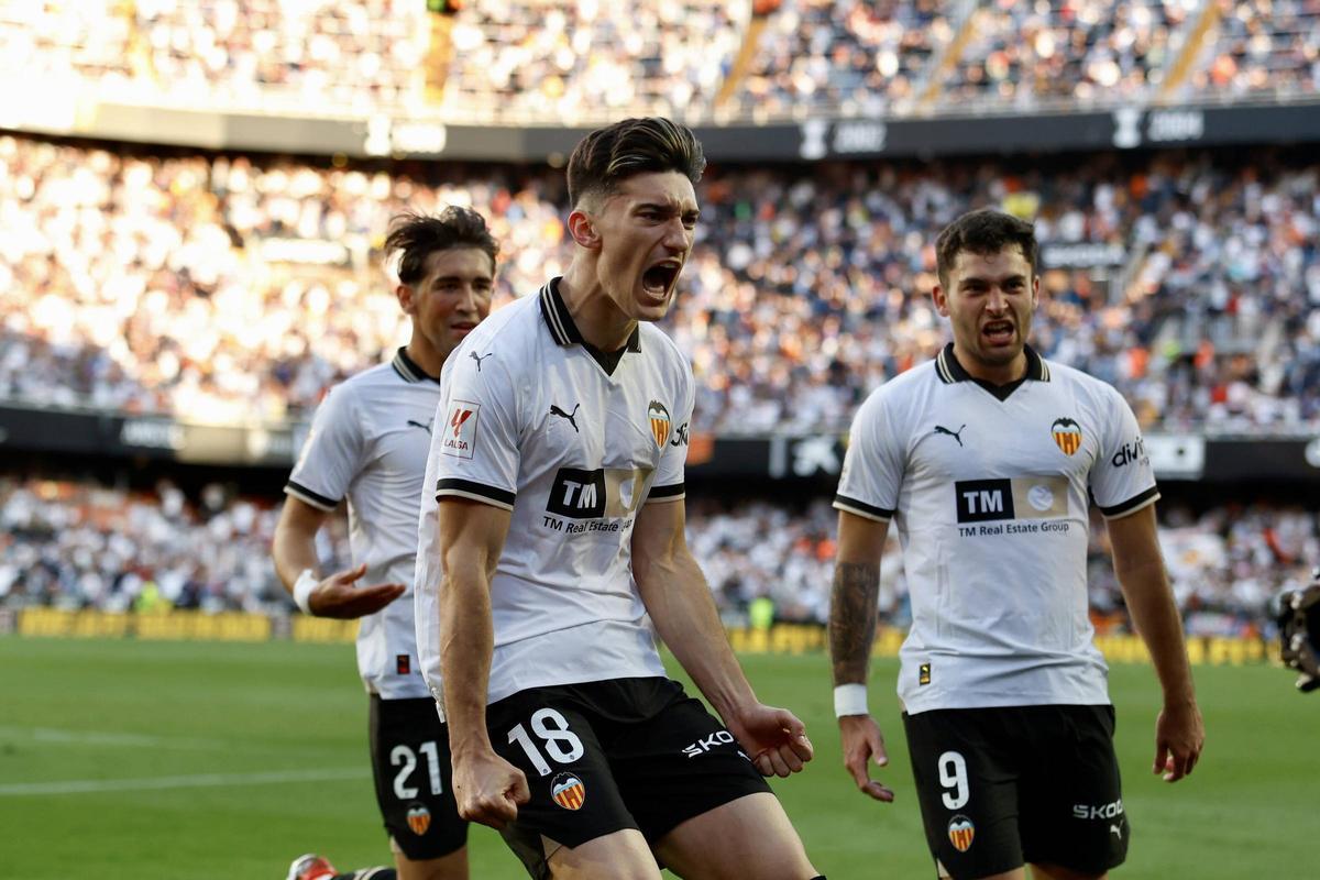 El Valencia busca tres puntos clave para meterse en Europa.