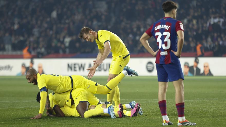 El Barça pierde los papeles y también se hunde en la Liga