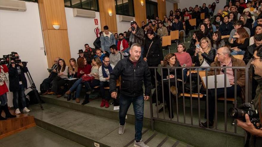 La murga Los Callejeros da marcha atrás y participará en el concurso