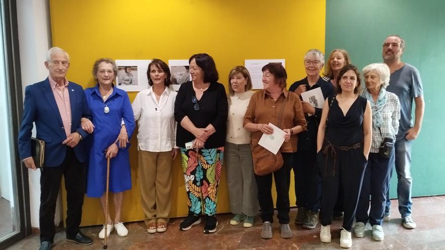 Inaugurada en la Casa de Cultura de Nueva de Llanes la exposición de los alumnos del taller de pintura de Margarita Alonso Saiz