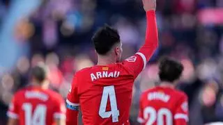 Habla la madre de Arnau Martínez después del partido del Girona y en plena negociación con el Valencia CF