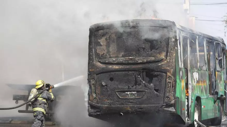 Guadalajara (México), sede de España en el Mundial, en pie de guerra: narcobloqueos y la violencia tras la muerte de El Mencho
