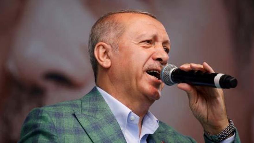 Erdogan durante un acto electoral en Estambul.