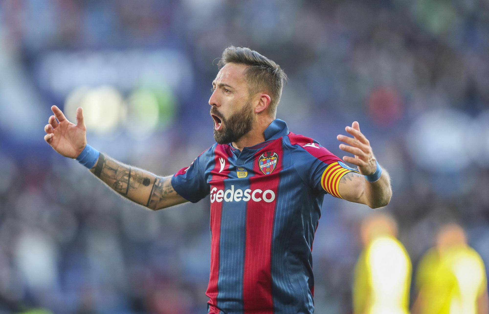 Las imágenes de la victoria del Levante frente al Villarreal en el Ciutat de València