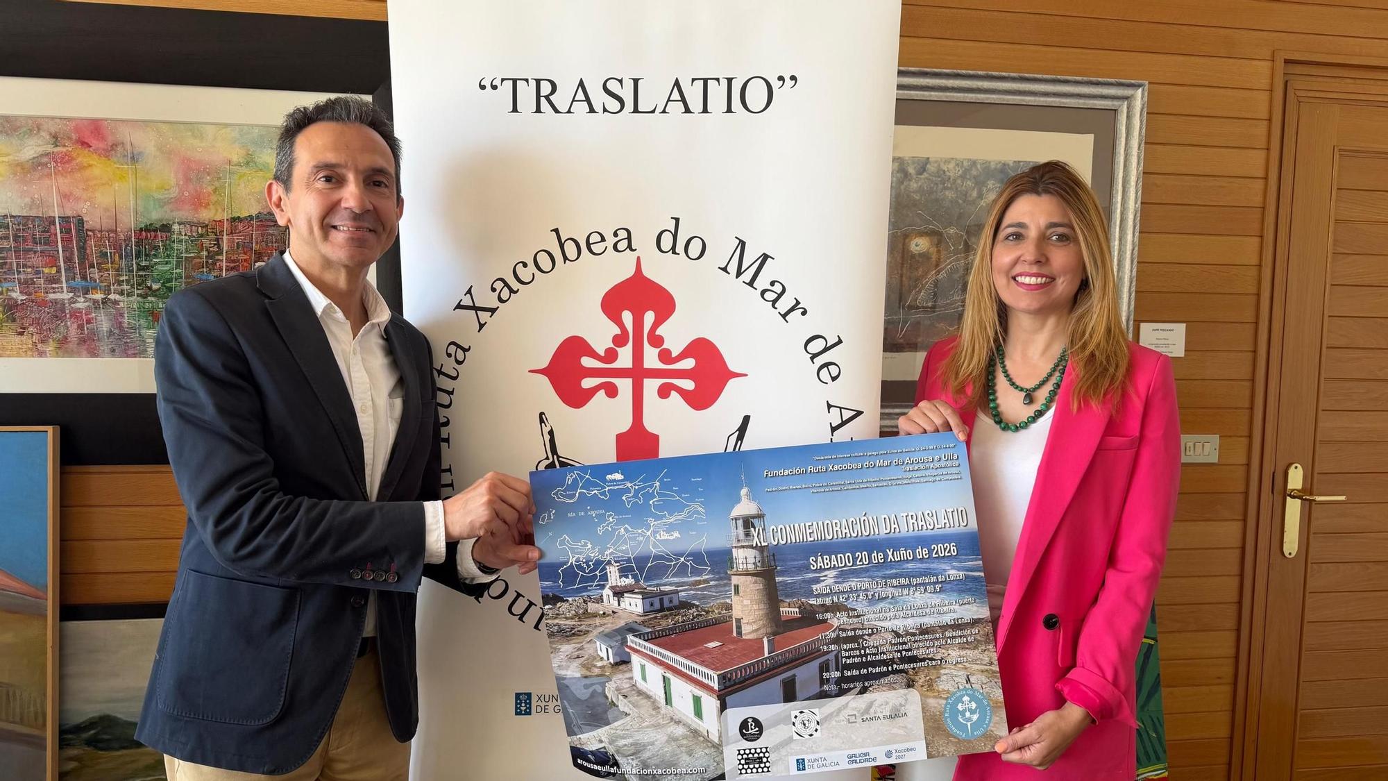 Javier Sánchez-Agustino e Ana Barreiro presentando a Traslatio en Ribeira.