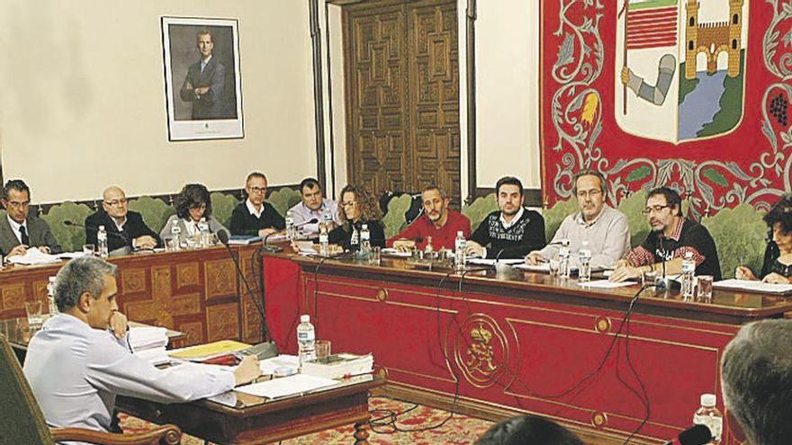 Pleno municipal en el Ayuntamiento de Zamora. Foto L. O. Z.