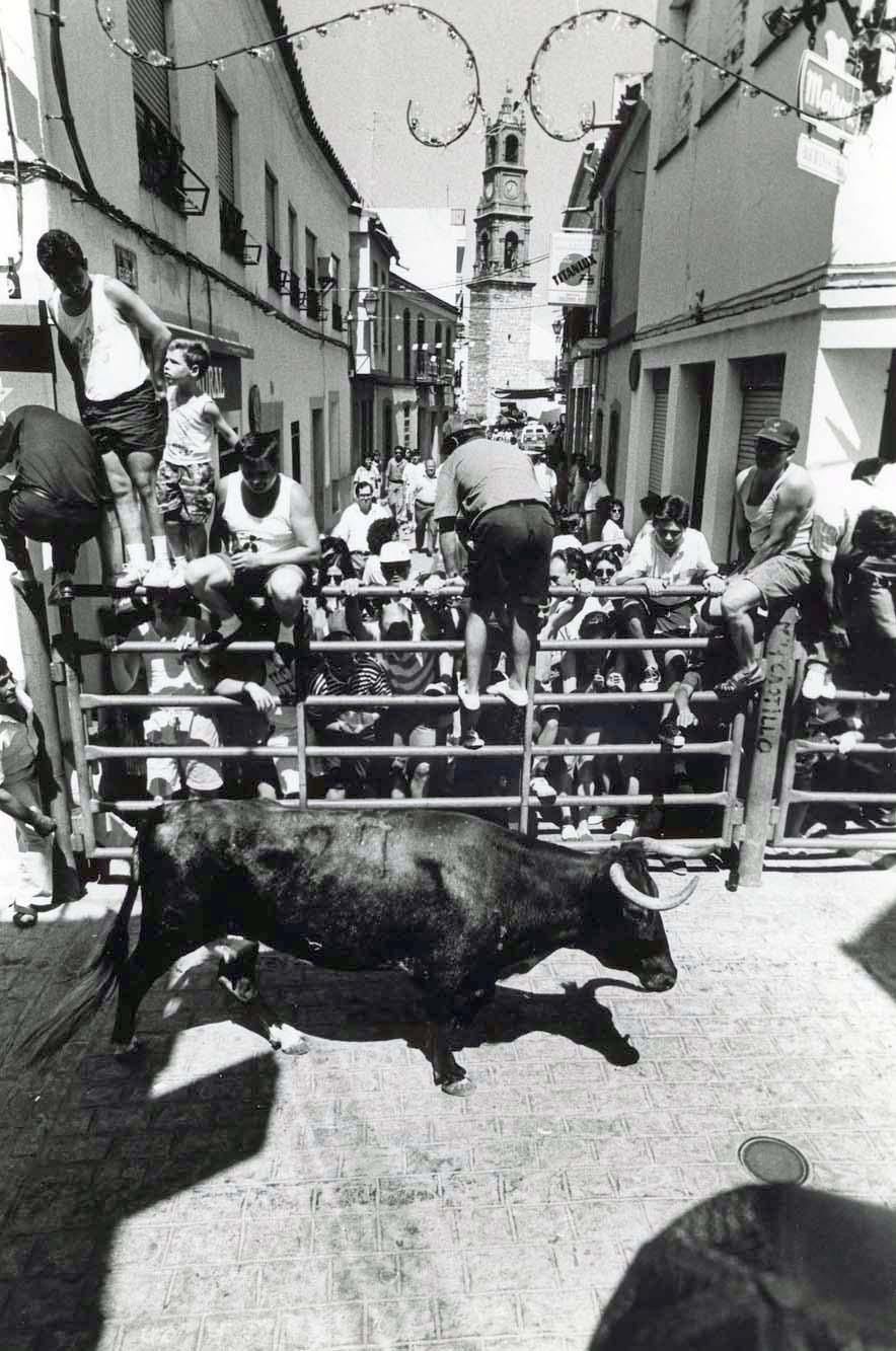 Los encierros de El Viso, en blanco y negro