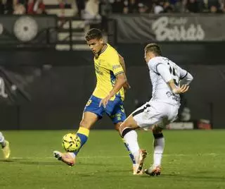 Edward Cedeño se rompe con el Albacete y peligra su participación en el Mundial