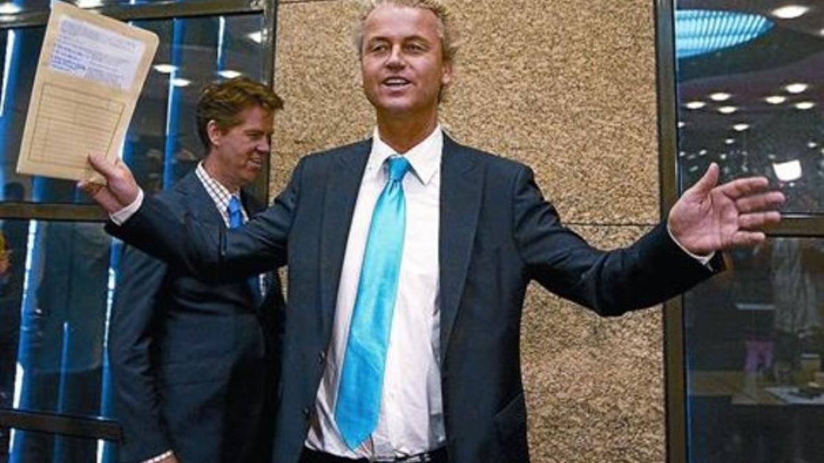 Geert Wilders, exultante tras conocer los resultados electorales de su partido, en La Haya.