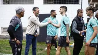 El Málaga CF entrena con la atención del Unicaja