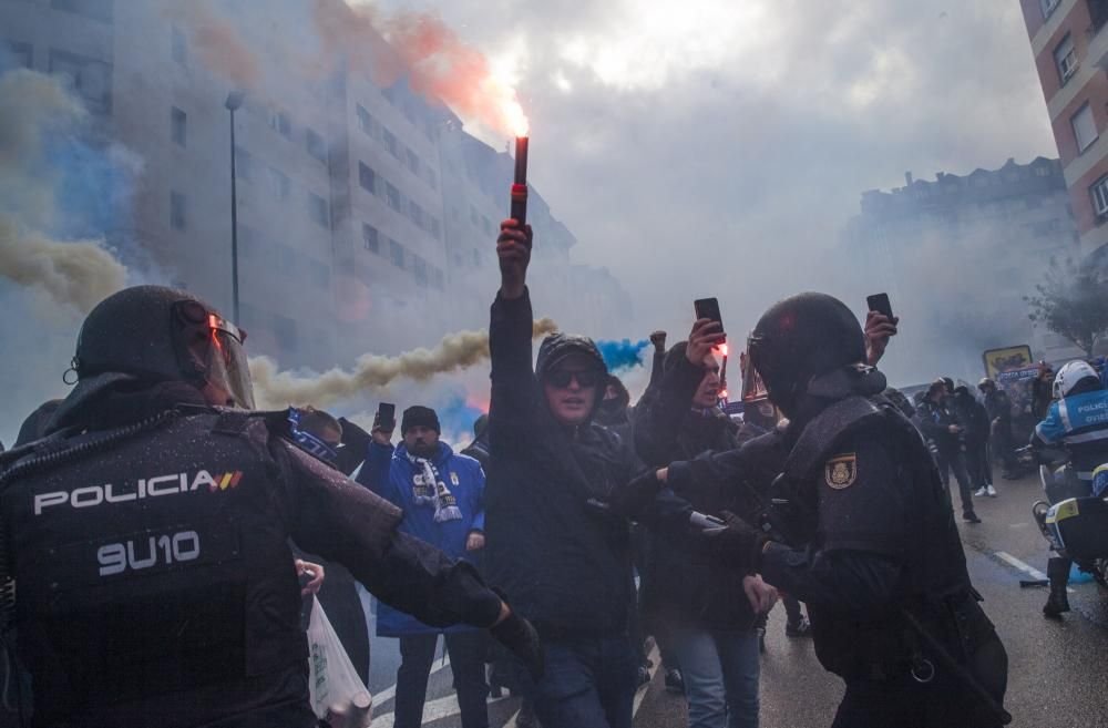 Llegada del Real Oviedo al Tartiere