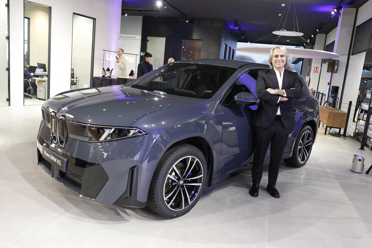 BMW presenta en Santiago el iX3 y las nuevas instalaciones de Amiocar