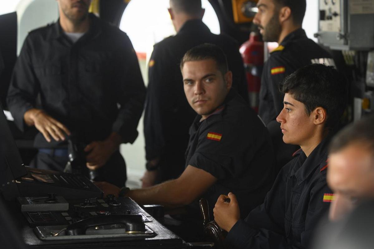 La Armada simula el accidente de un submarina para rescatar a su tripulación