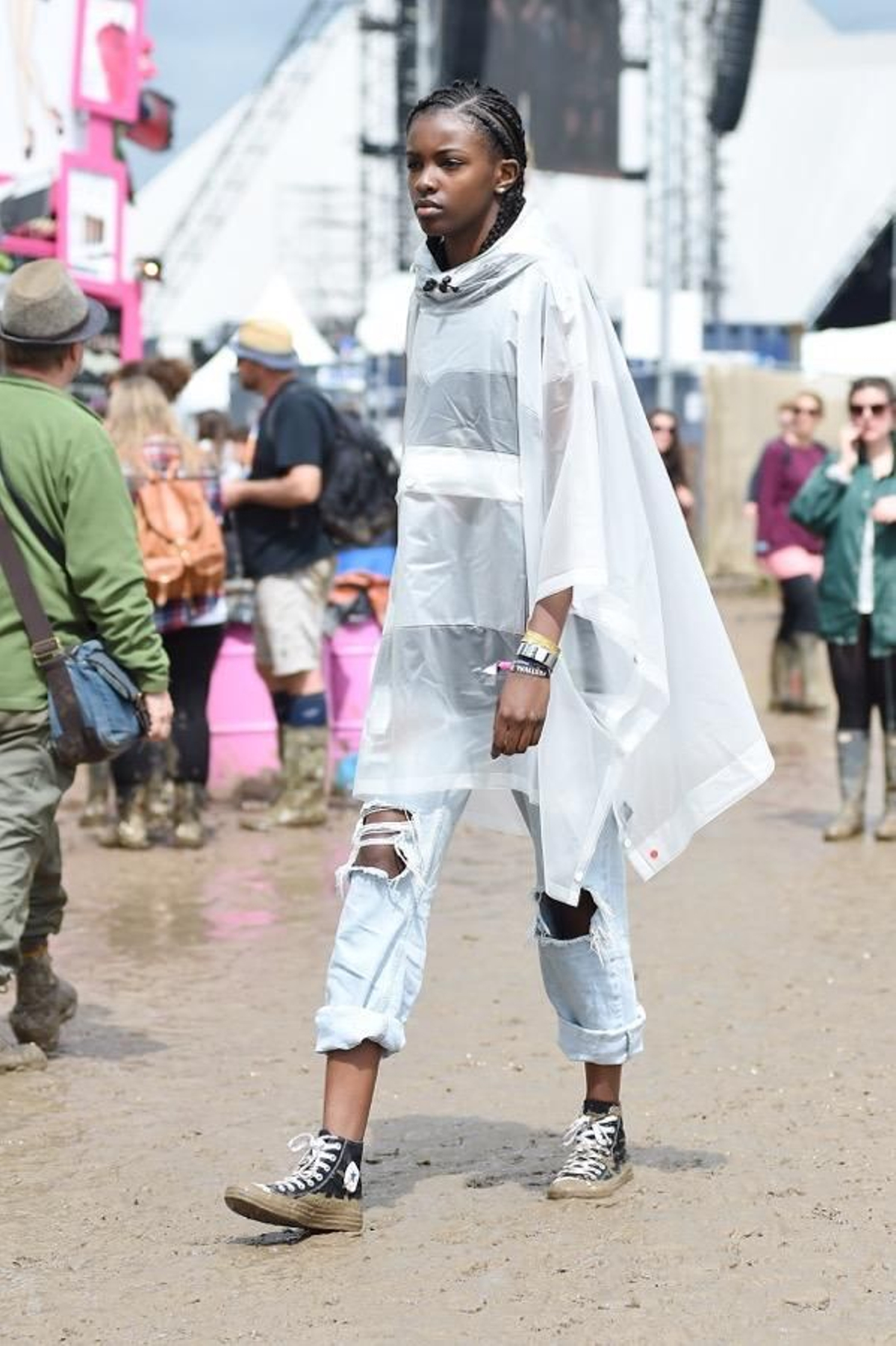 Los mejores looks de Gastonbury, Leomie Anderson