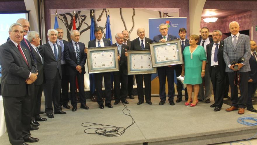 Javier Fernández en la gala de entrega de la &quot;Almuravela de Oro&quot; en Cudillero