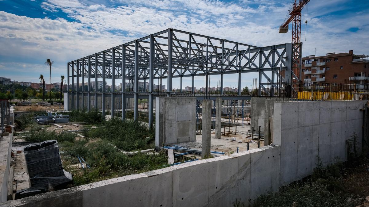 Estado de las obras de la piscina de la margen derecha de Badajoz.