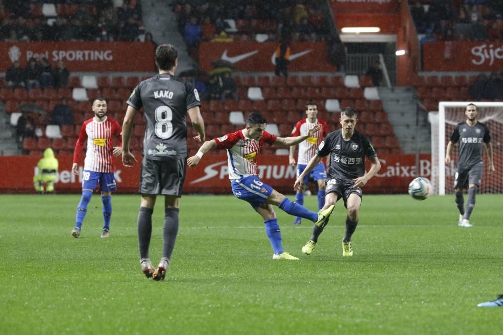 El partido entre el Sporting y el Numancia, en imágenes