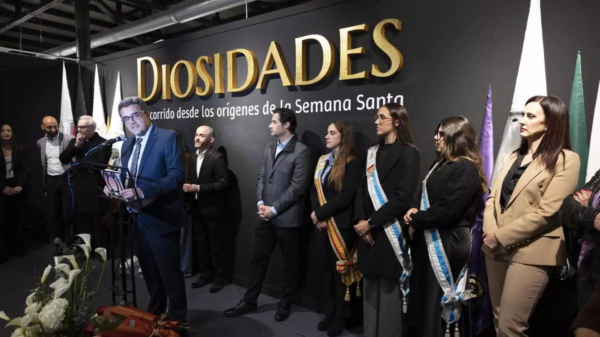Torrevieja abre las puertas de su alma cofrade en “Diosidades”