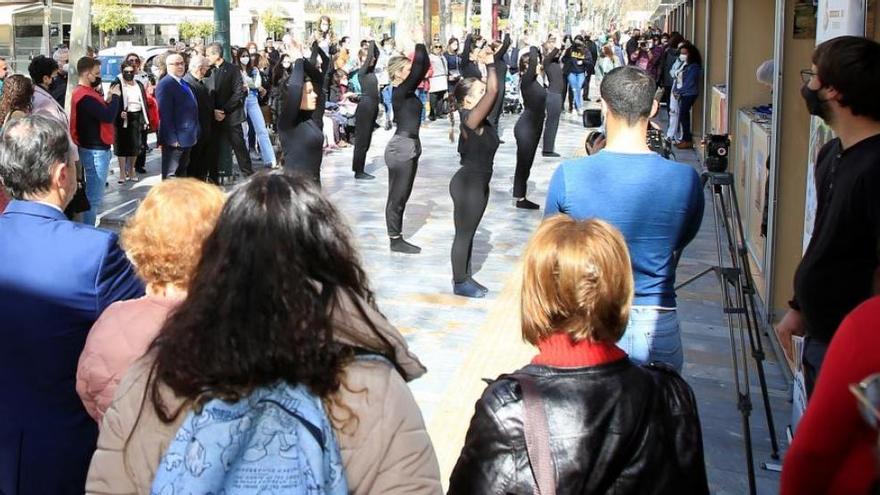 Interpretación de: &#039;Presencia&#039;, a cargo de bailarinas del Grado en danza de la UCAM.