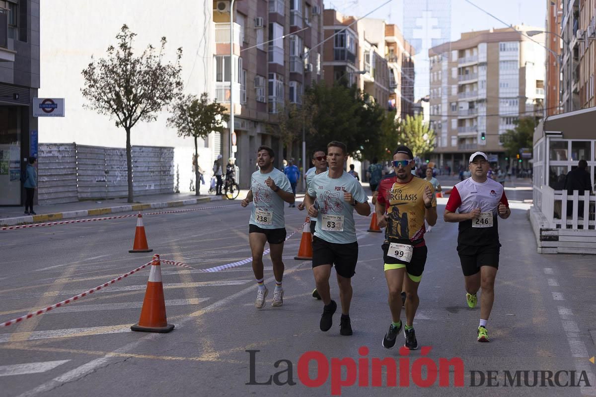 Carrera '10K Assota por ti' en Caravaca (salida y giro primera vuelta)