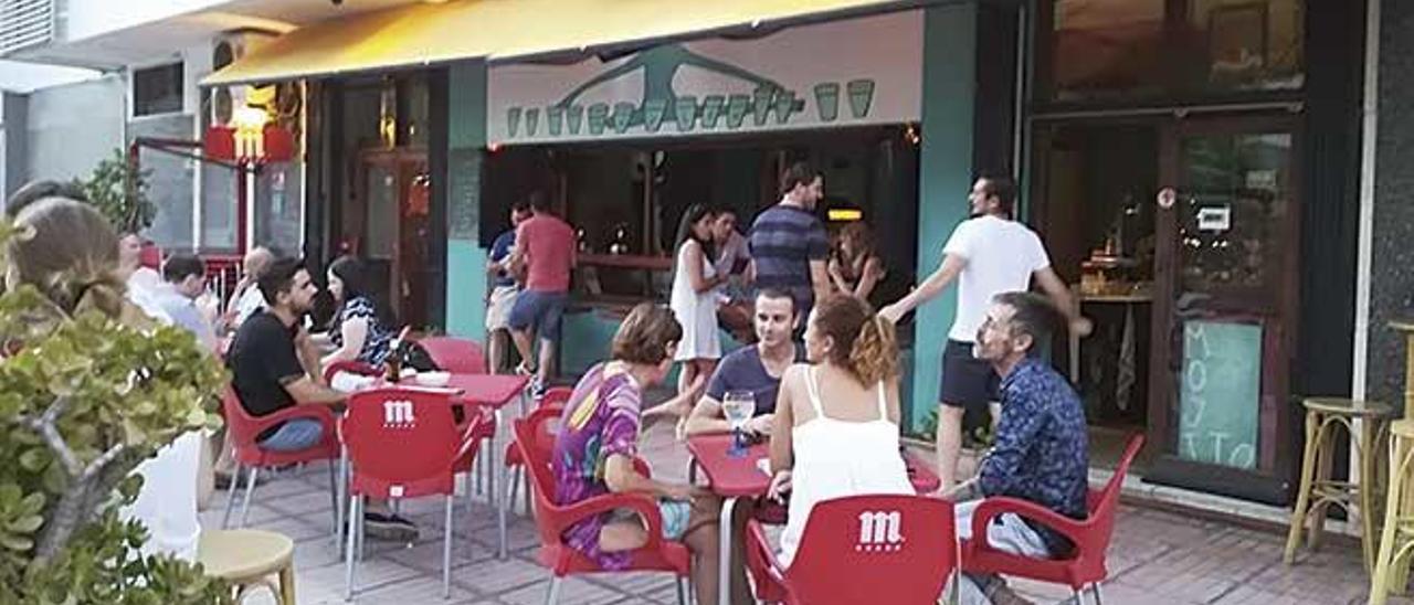 La terraza del Mojito, uno de sus muchos atractivos.