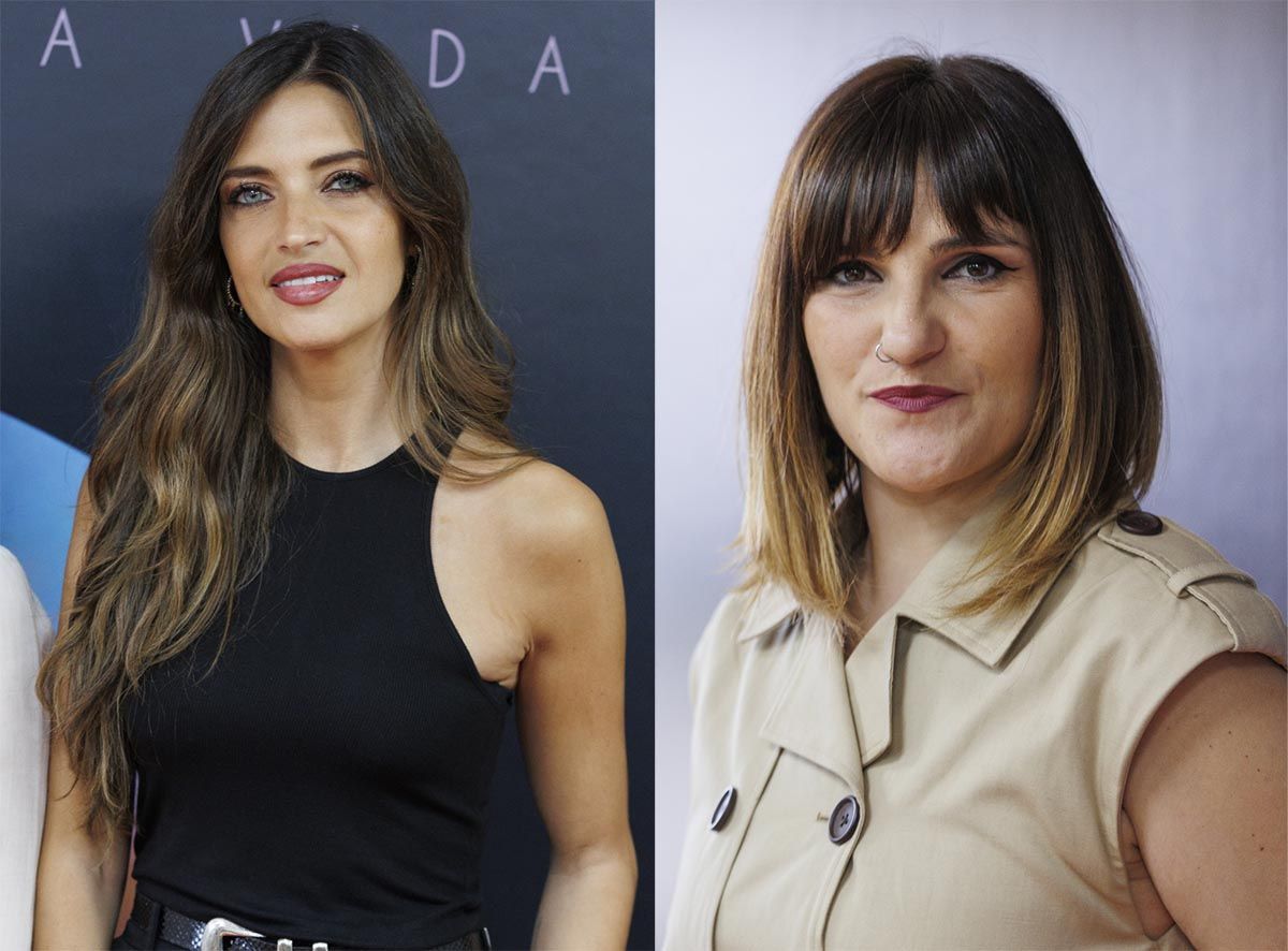 Sara Carbonero y Rozalén en la presentación de 'Agarrarte a la vida'