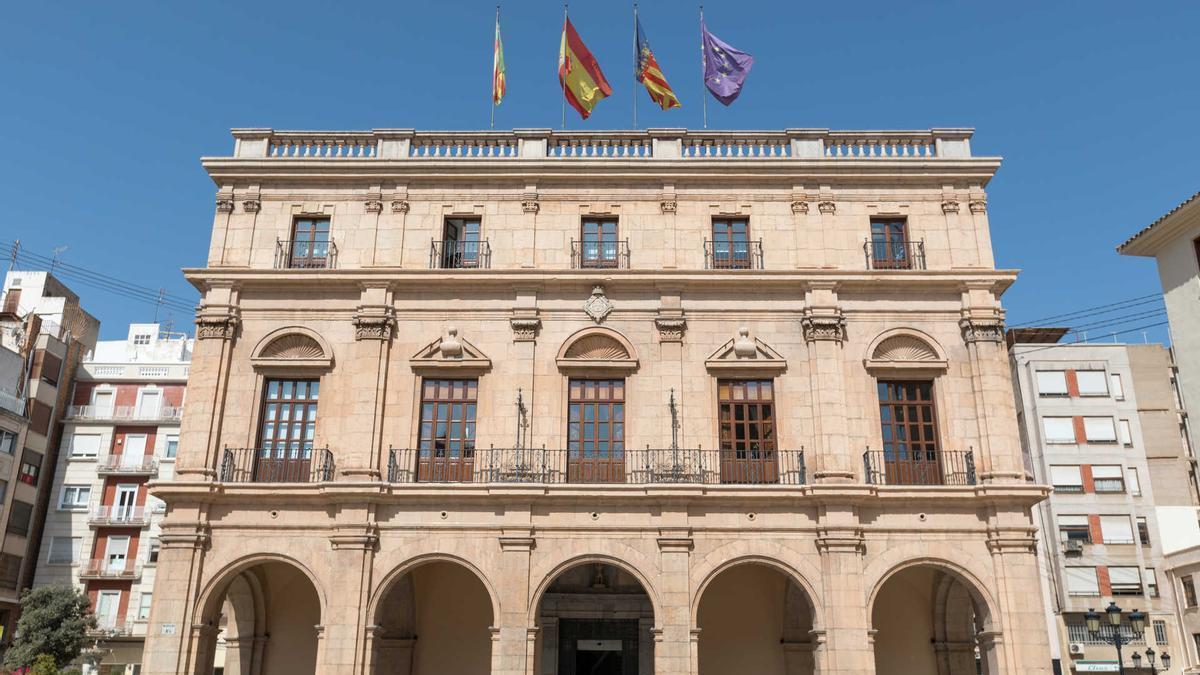 Fachada del Ayuntamiento de Castelló