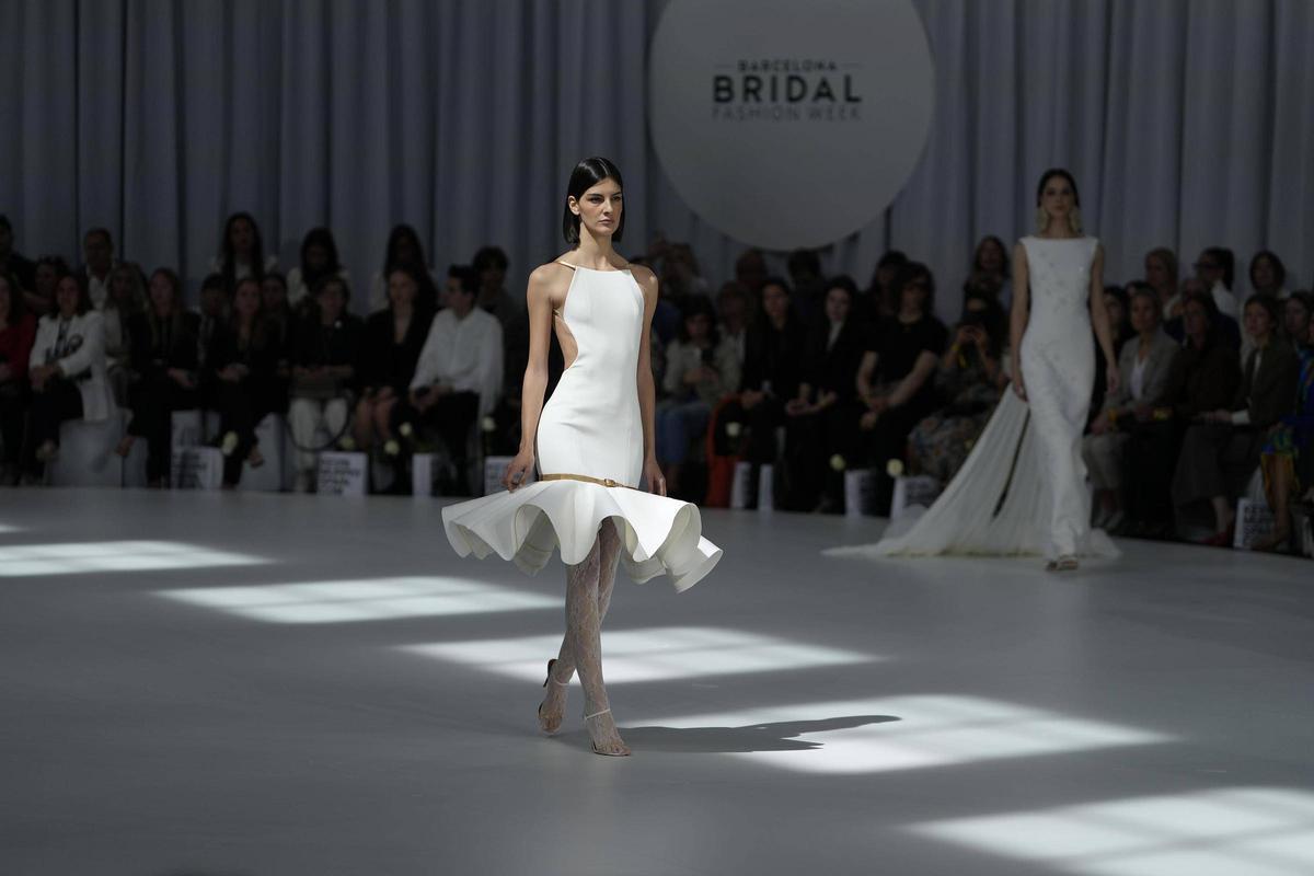 Desfile de la diseñadora Isabel Sanchís en la Barcelona Bridal Fashion Week Desfile de la diseñadora Isabel Sanchís en la Barcelona Bridal Fashion Week