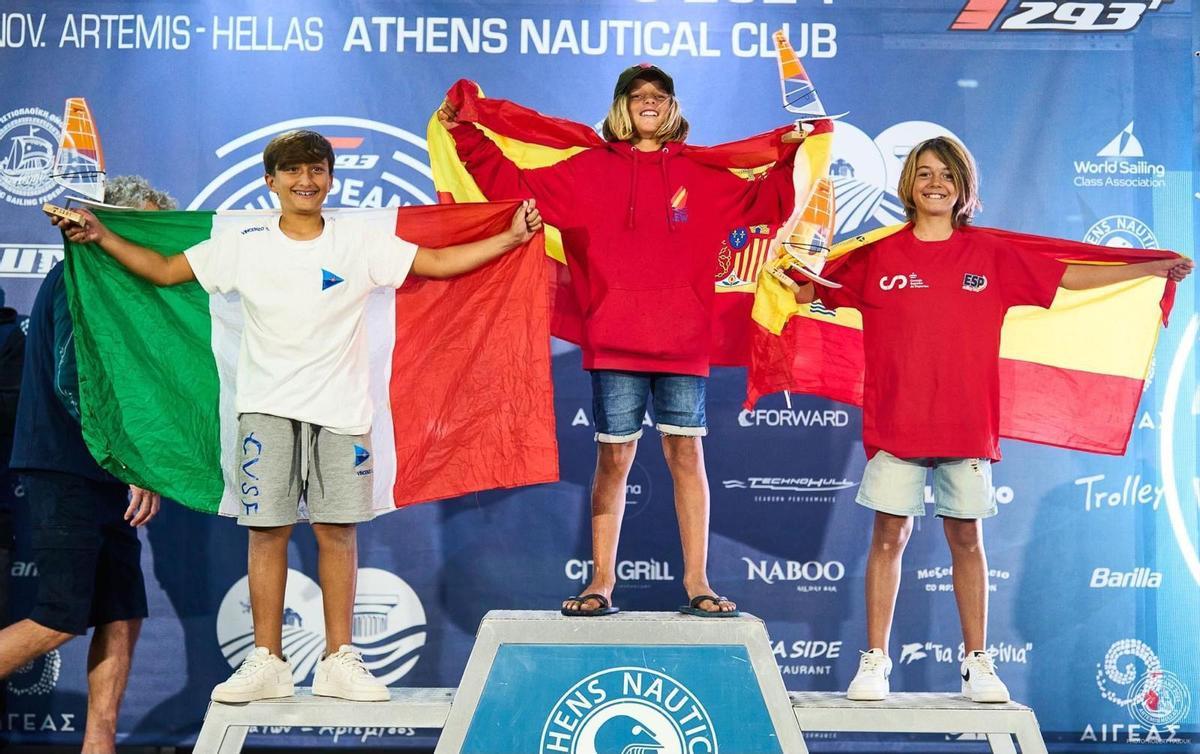 Joshua Castro y Biel Martorell en el podio del Campeonato de Europa