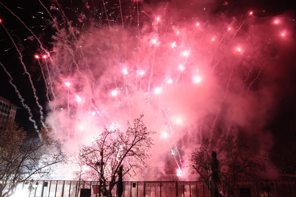 El castillo del sábado 7 de las Fallas 2026, en imágenes