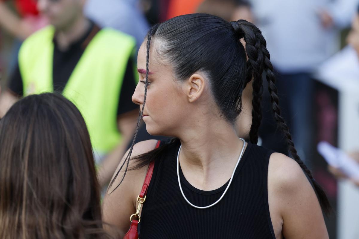 Detalle del peinado multitrenzas de Victoria Federica