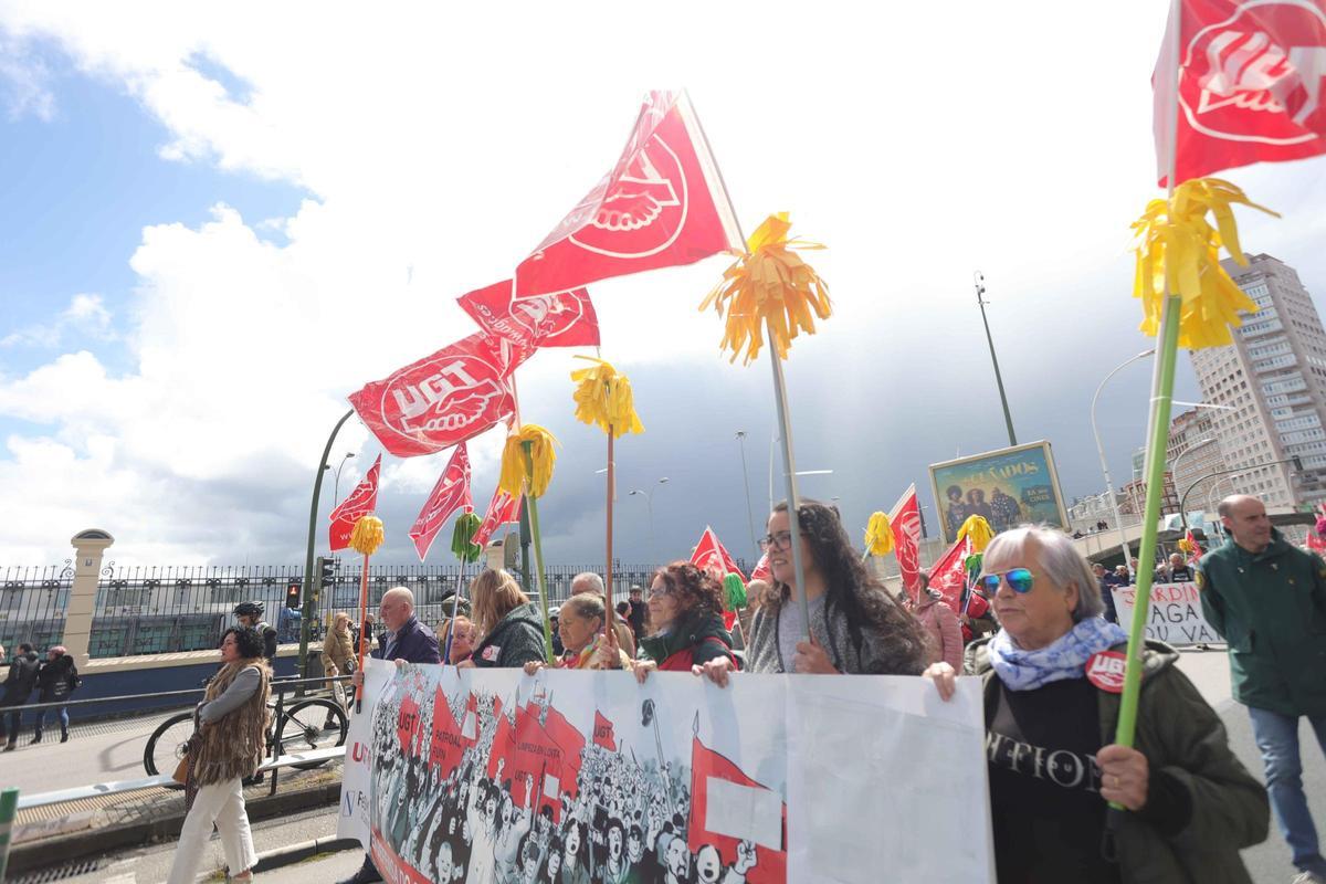Día del Trabajador en A Coruña: Manifestación de CCOO y UGT por el 1 de ...