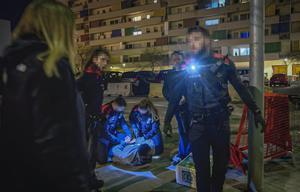 Seguimiento de una unidad de Mossos dEsquadra en Badalona, especializada en multireincidentes