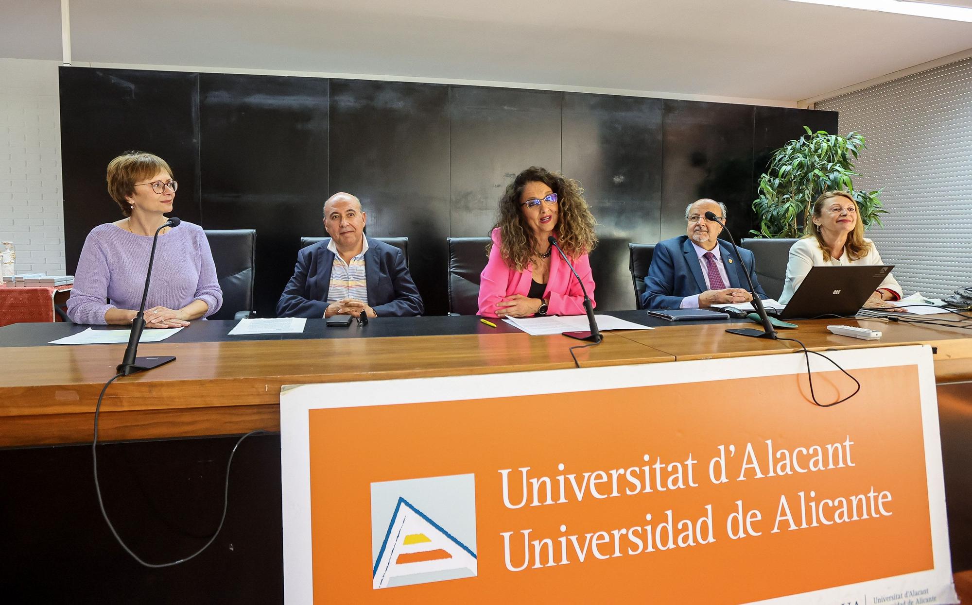 El Colegio de Docentes y Licenciados conmemora sus 80 años en Alicante