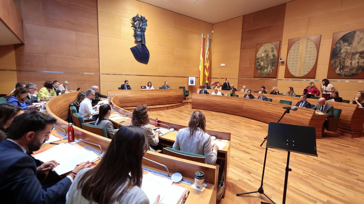 Pleno del ayuntamiento de Valencia de octubre celebrado en la Diputación