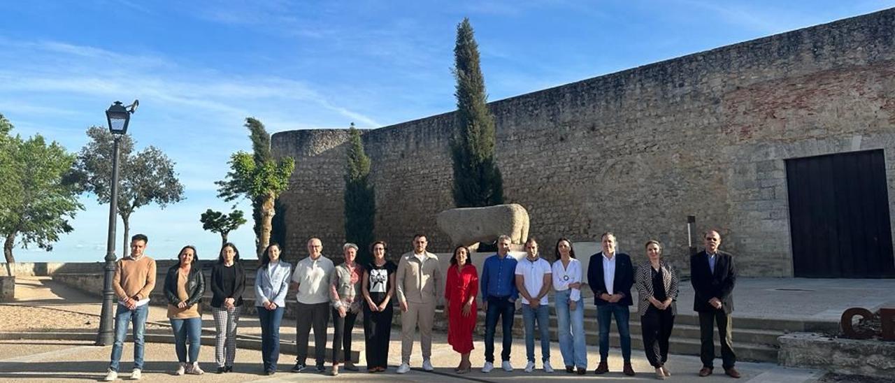 Candidatura de la agrupación &quot;Nos Movemos por Toro&quot; en la plaza de San Agustín