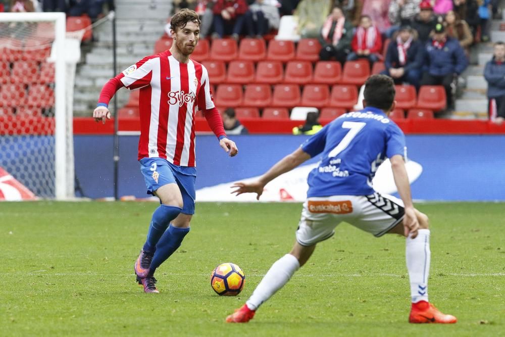 El partido entre el Sporting y el Alavés, en imágenes