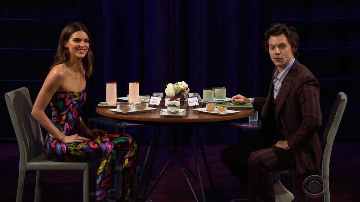 Harry Styles y Kendall Jenner, en el programa de 'The late, late show', de James Corden.