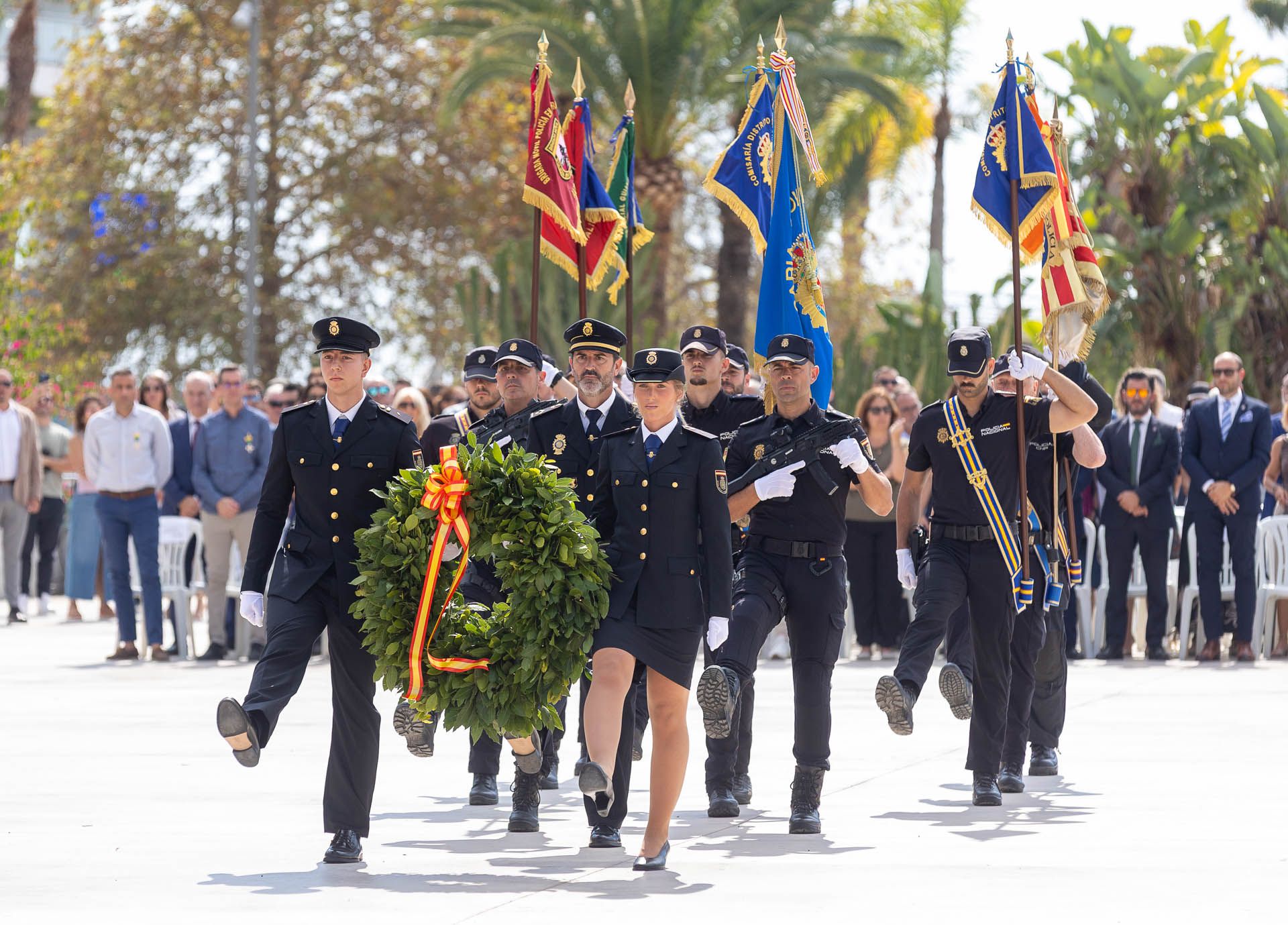 La Policía Nacional celebra en Alicante el día de su patrón
